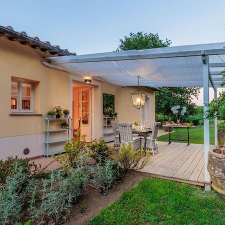 Villa Bassotta, A Charming Cottage Lucca Ngoại thất bức ảnh