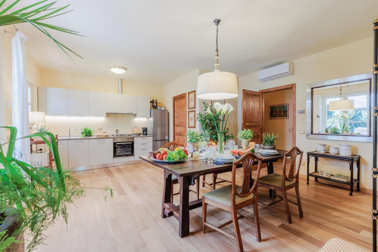 Villa Bassotta, A Charming Cottage Lucca Ngoại thất bức ảnh