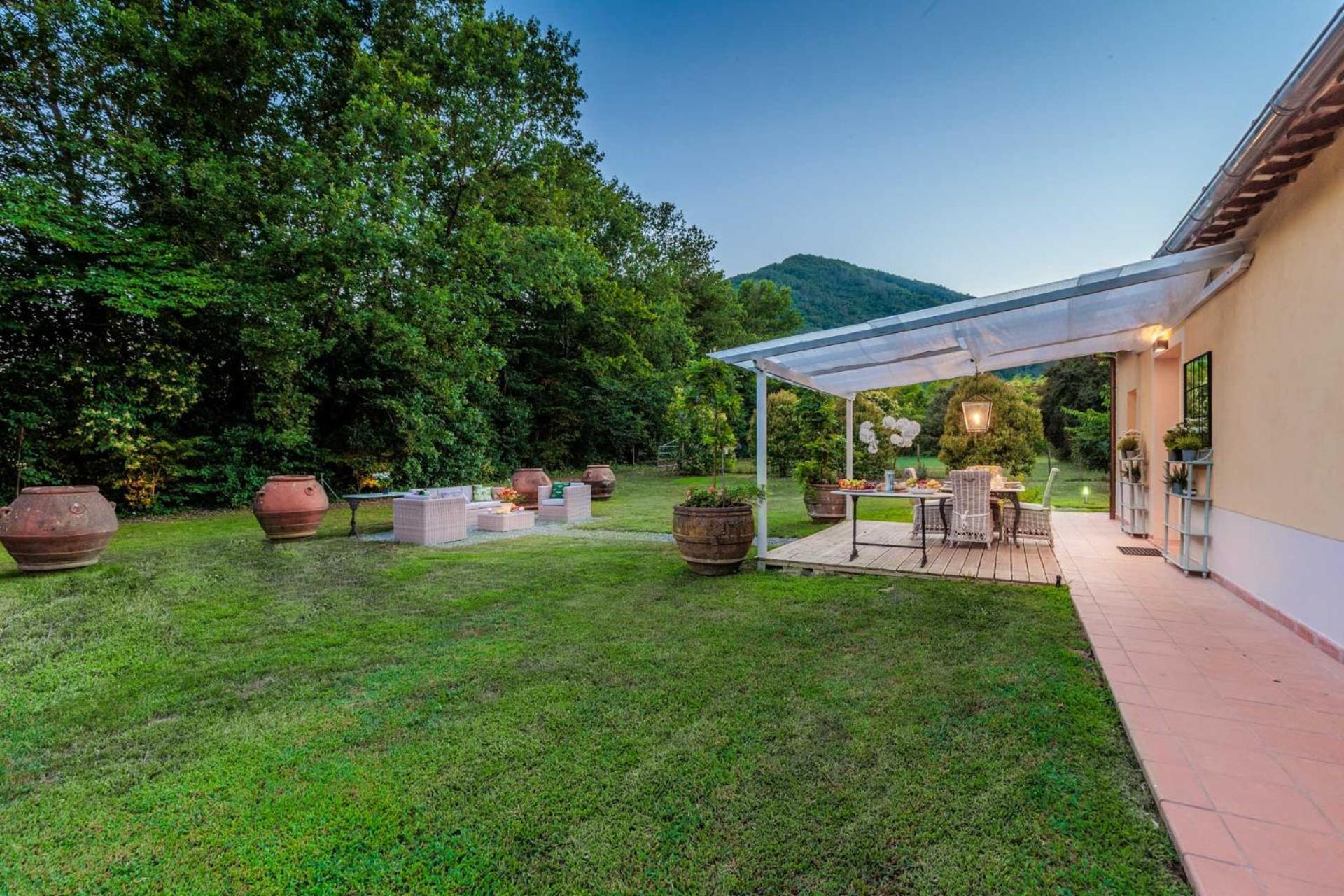 Villa Bassotta, A Charming Cottage Lucca Ngoại thất bức ảnh