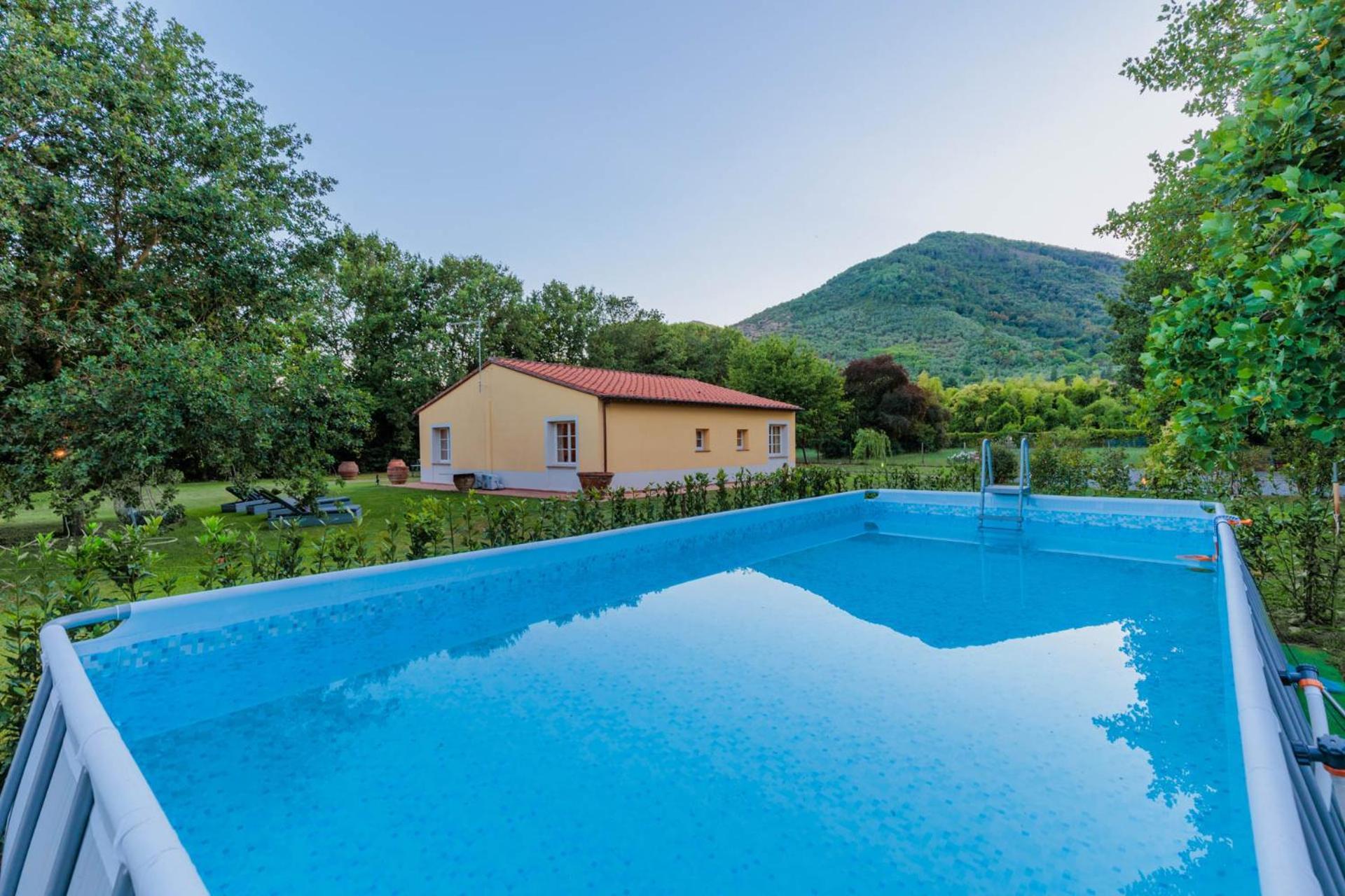 Villa Bassotta, A Charming Cottage Lucca Ngoại thất bức ảnh