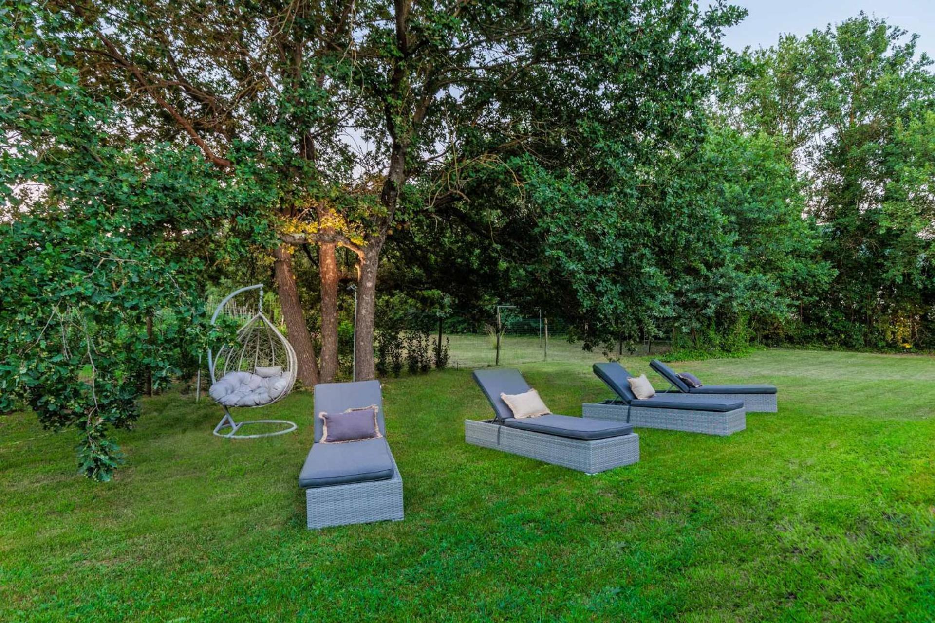 Villa Bassotta, A Charming Cottage Lucca Ngoại thất bức ảnh